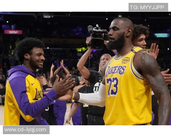 夏季联赛回顾布朗尼表现出色湖人惜败德比河村勇辉双双助力球队